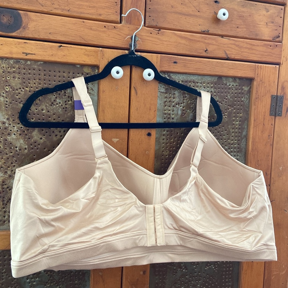 New Solid Full Coverage
Smooth No Wire Bra Catherines
54D Plus Size Wireless - Picture 3 of 4